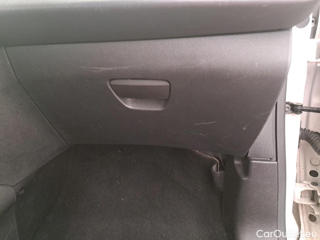  Peugeot  208  Affaire Premium Pack 1.2 80CV BVM5 E6dT #26
