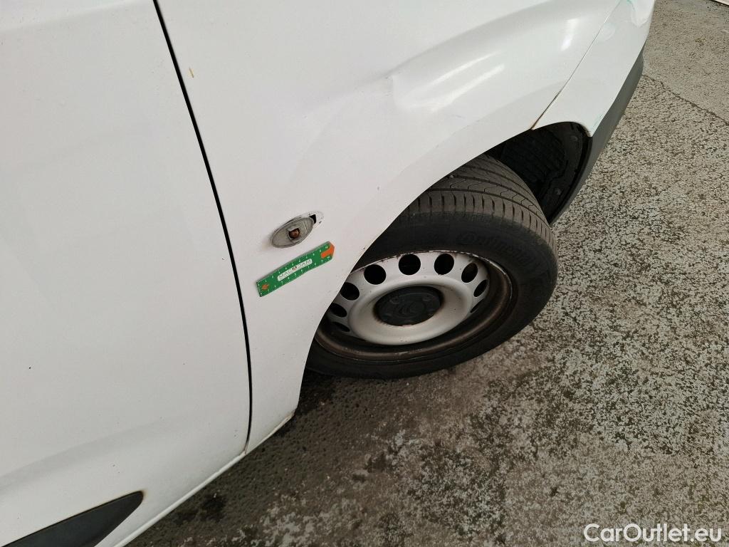  Citroen  Berlingo CITROEN  VU 4p Fourgonnette Taille XL 950kg BlueHDi 100 S&S BVM Club #36