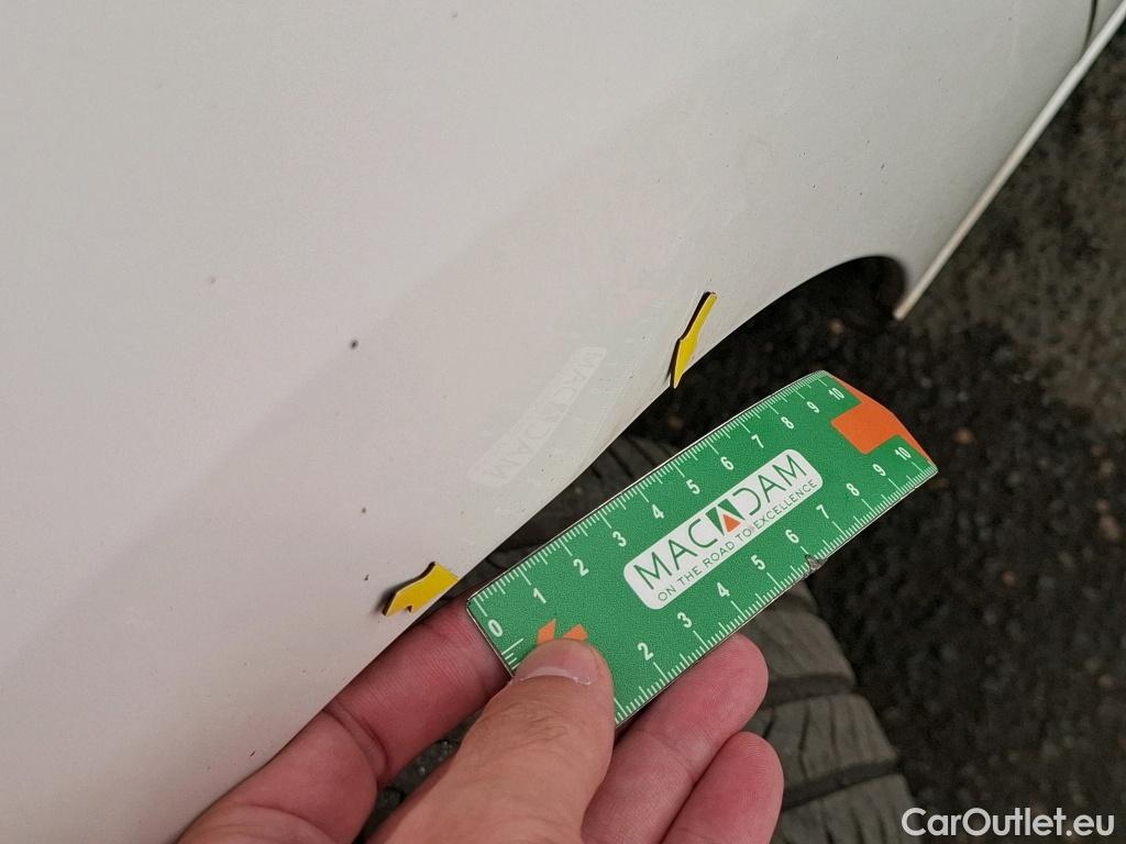  Citroen  Berlingo CITROEN  VU 4p Fourgonnette Taille XL 950kg BlueHDi 100 S&S BVM Club #33