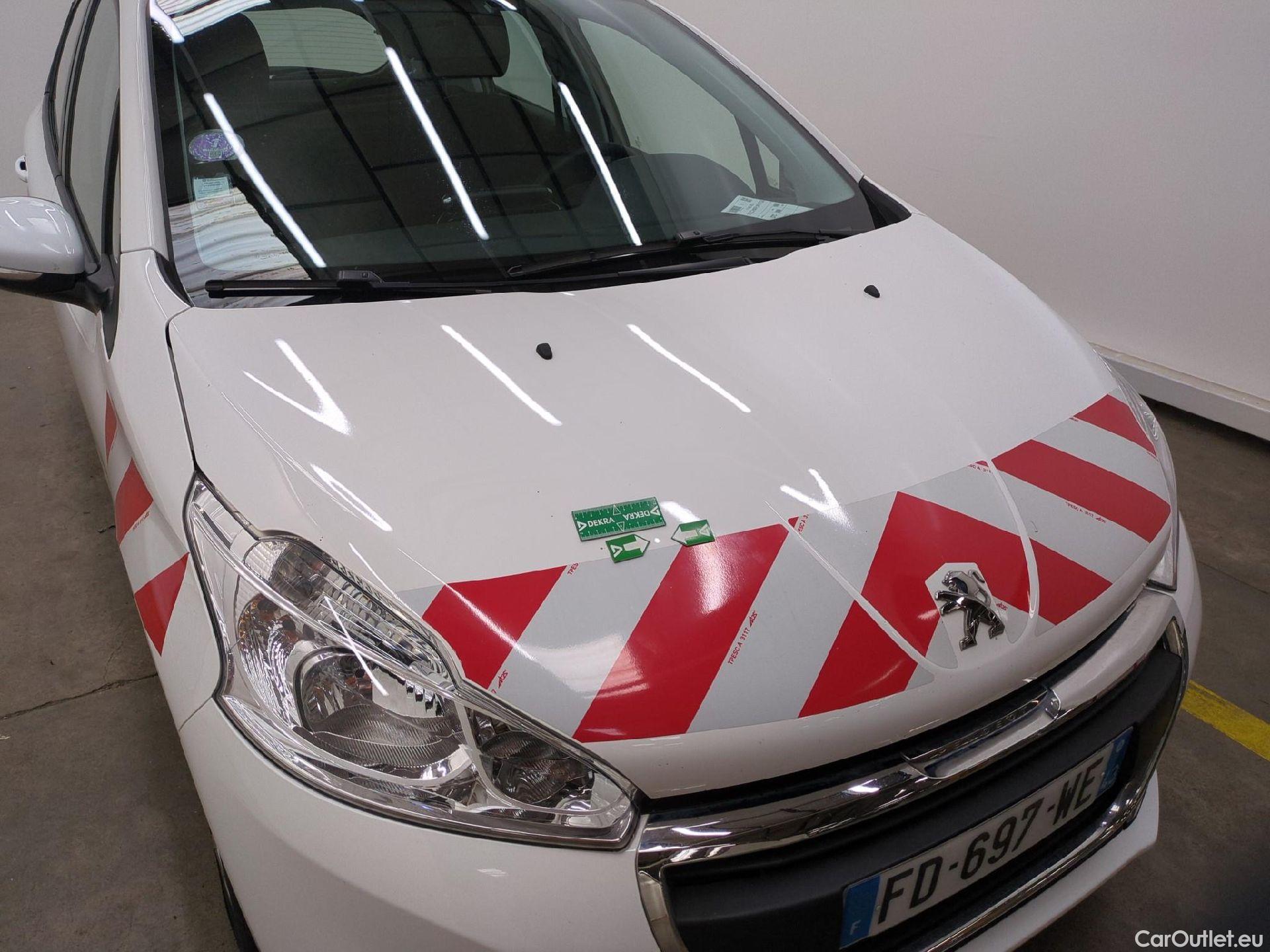  Peugeot  208  Affaire Premium Pack 1.2 80CV BVM5 E6dT #34