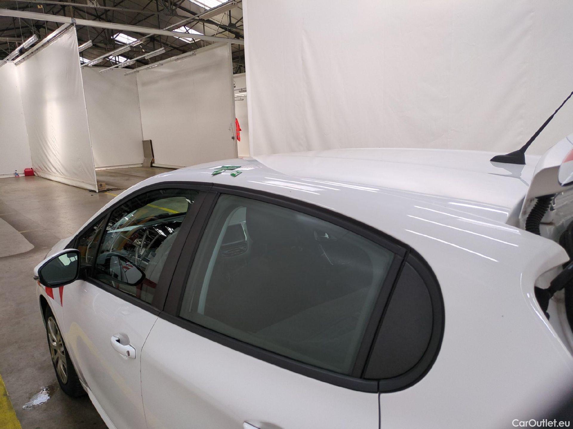  Peugeot  208  Affaire Premium Pack 1.2 80CV BVM5 E6dT #24