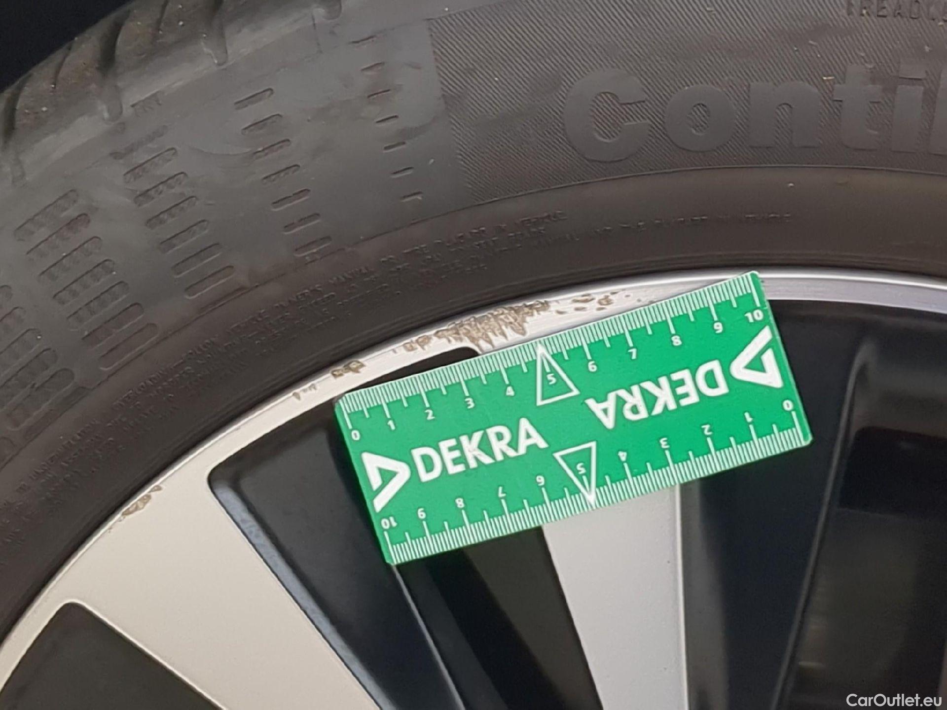  Mercedes  A-Klasse MERCEDES-BENZ Classe A Compact / 2018 / 5P / Berline A 180 d Business Line 7G-DCT #1