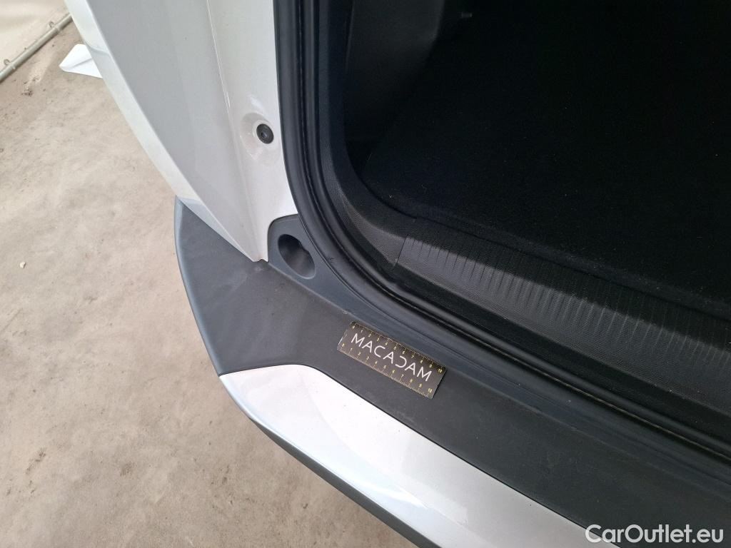  Peugeot  2008  Allure Business 1.2 PureTech 130CV BVM6 E6d #5