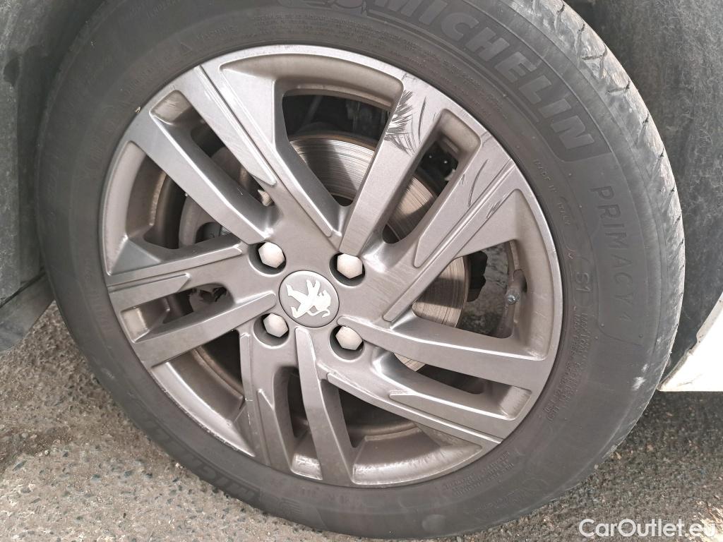  Peugeot  208  Active Pack 1.2 PureTech 100CV BVM6 E6d #17