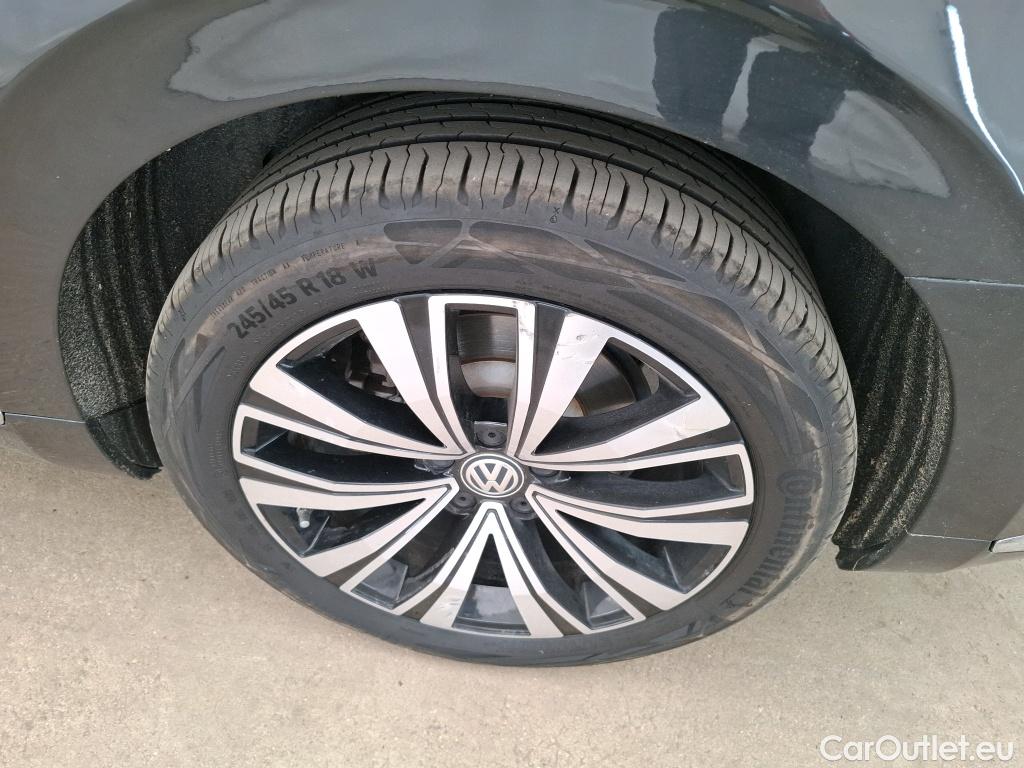  Volkswagen  Arteon VOLKSWAGEN  5p Berline 2.0 TDI 150 DSG7 ELEGANCE #53