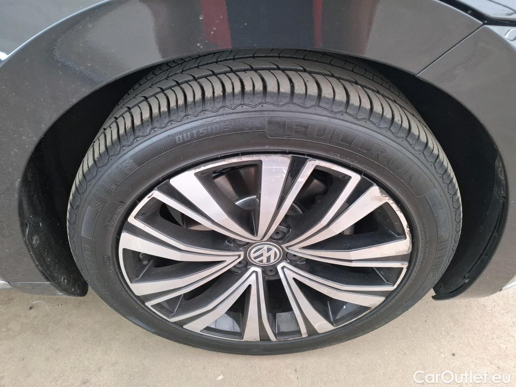  Volkswagen  Arteon VOLKSWAGEN  5p Berline 2.0 TDI 150 DSG7 ELEGANCE #42