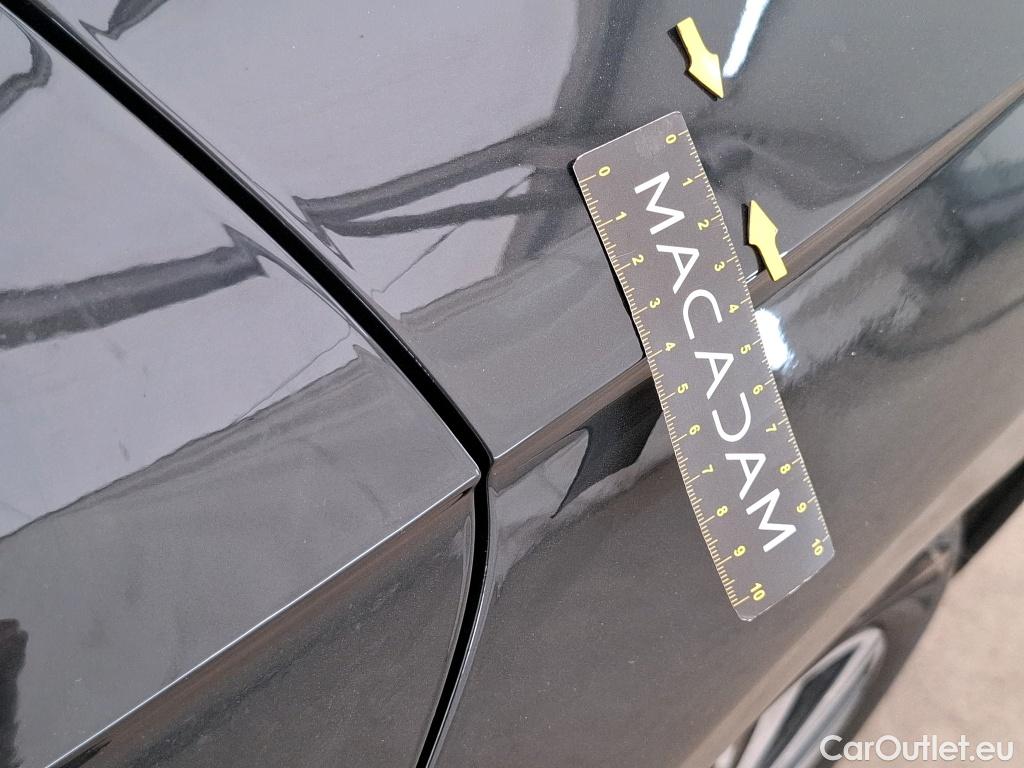  Volkswagen  Arteon VOLKSWAGEN  5p Berline 2.0 TDI 150 DSG7 ELEGANCE #64