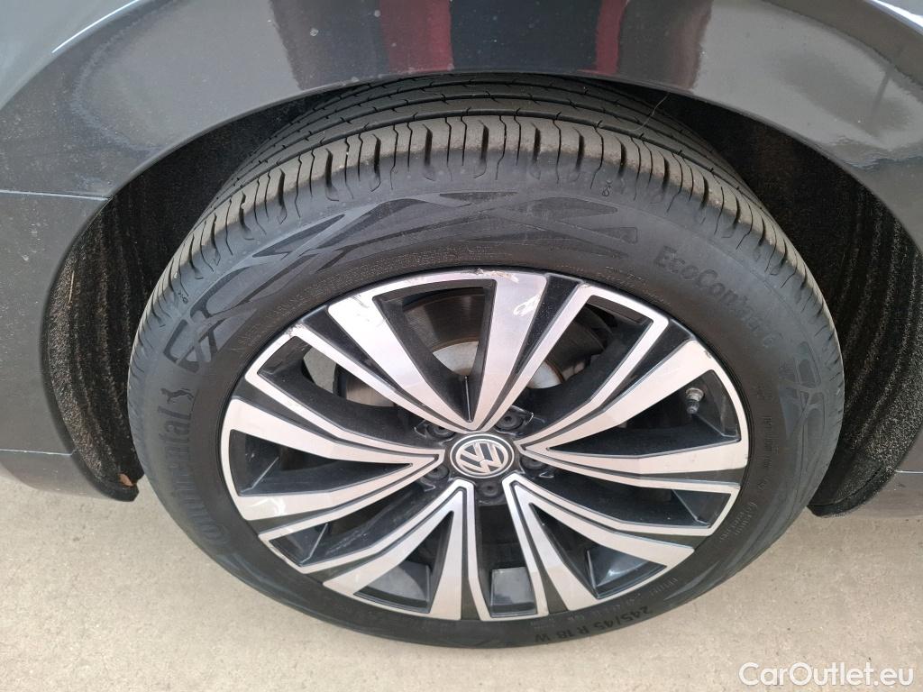 Volkswagen  Arteon VOLKSWAGEN  5p Berline 2.0 TDI 150 DSG7 ELEGANCE #33