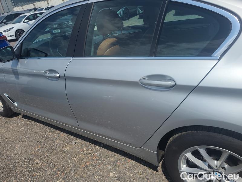 Bmw  Serie 5  Lim. (G30)  (2016->) 520d xDrive AT 4d #13