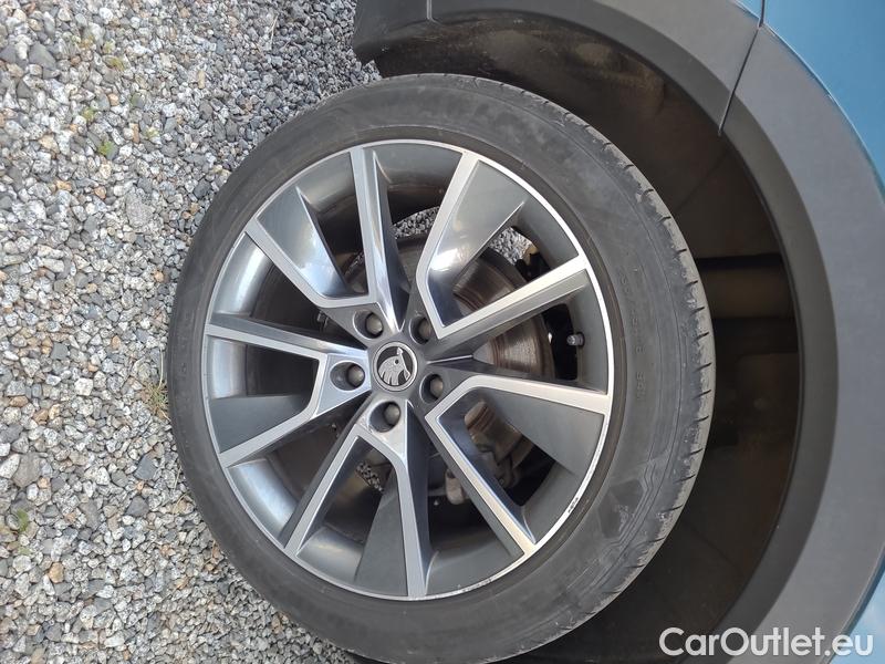  Skoda  Superb  Combi (3T5)(2010) Sup.C.FL2.0TDI 140 Sco.4x4 AT #16