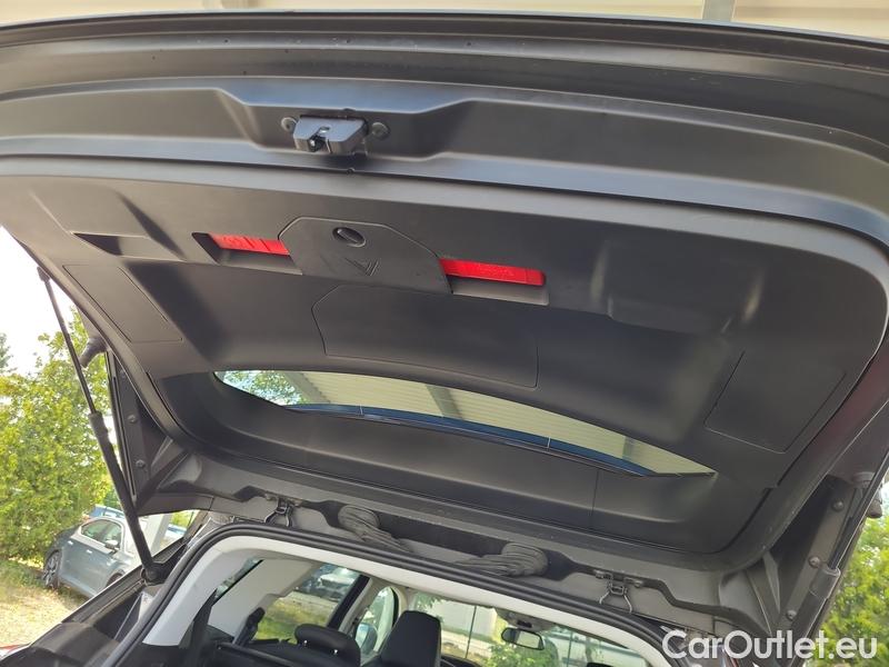  Peugeot  5008  (12.2016->)  1.5BHDi 130 Allure AT #12