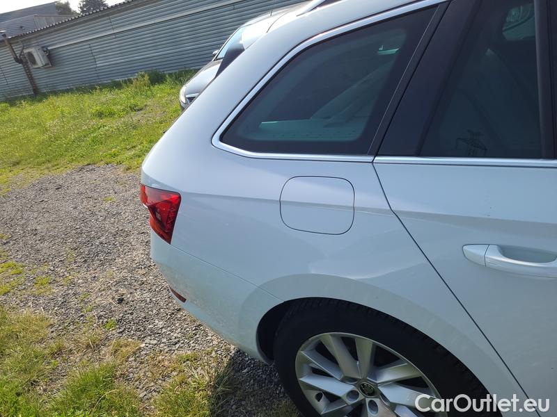  Skoda  Superb  Combi (3V5)(2015) Sup.C.FL2.0TDI 140 Style AT #12