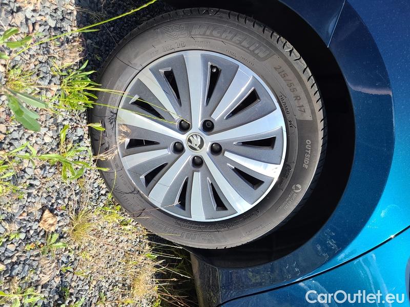 Skoda  Superb  (3V3)(2015) Supe.FL2.0TDI 110 Style #14