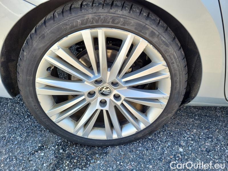 Skoda  Superb  Combi (3V5)(2015) Su.com.2.0TDI 147 4x4 L&K Aut #7
