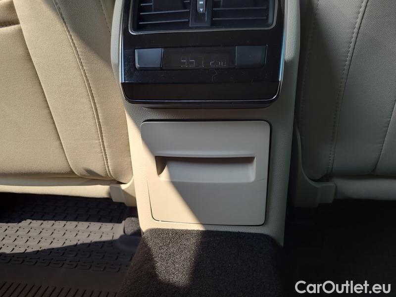  Skoda  Superb  Combi (3V5)(2015) Sup.C.FL2.0TDI 140 Style AT #8