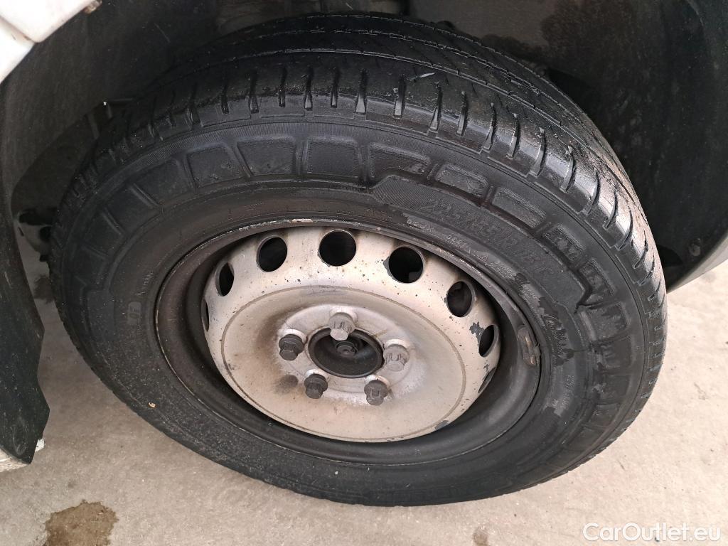  Renault  Master RENAULT  VU 4p Fourgon CA GC F3500 L2H2 dCi 125 #39