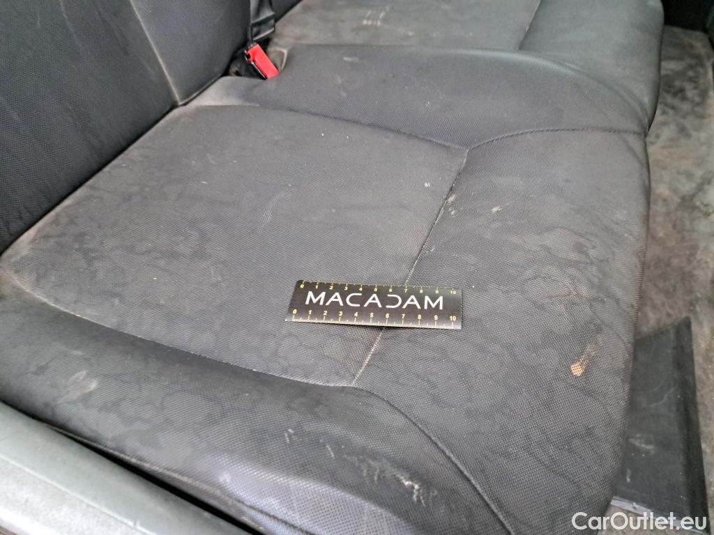  Renault  Master RENAULT  VU 4p Fourgon CA GC F3500 L2H2 dCi 125 #85