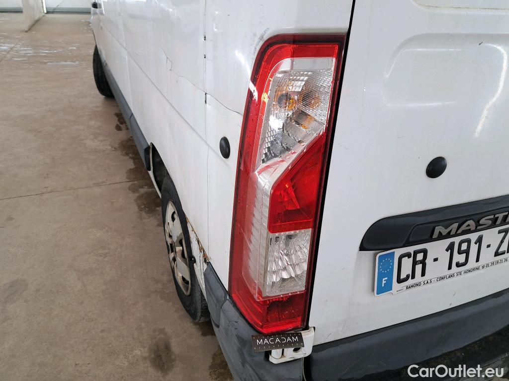  Renault  Master RENAULT  VU 4p Fourgon CA GC F3500 L2H2 dCi 125 #51