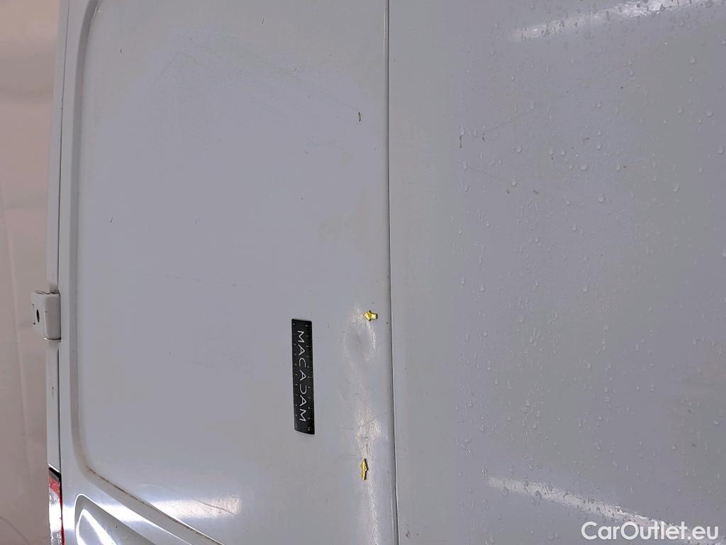  Renault  Master RENAULT  VU 4p Fourgon CA GC F3500 L2H2 dCi 125 #33