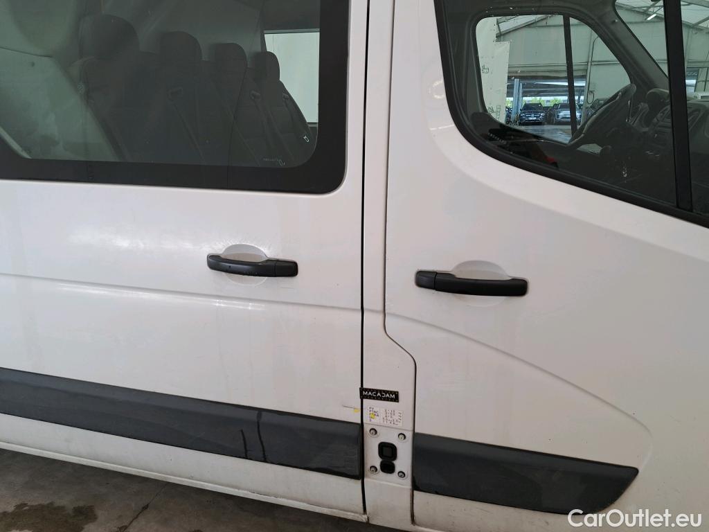  Renault  Master RENAULT  VU 4p Fourgon CA GC F3500 L2H2 dCi 125 #43