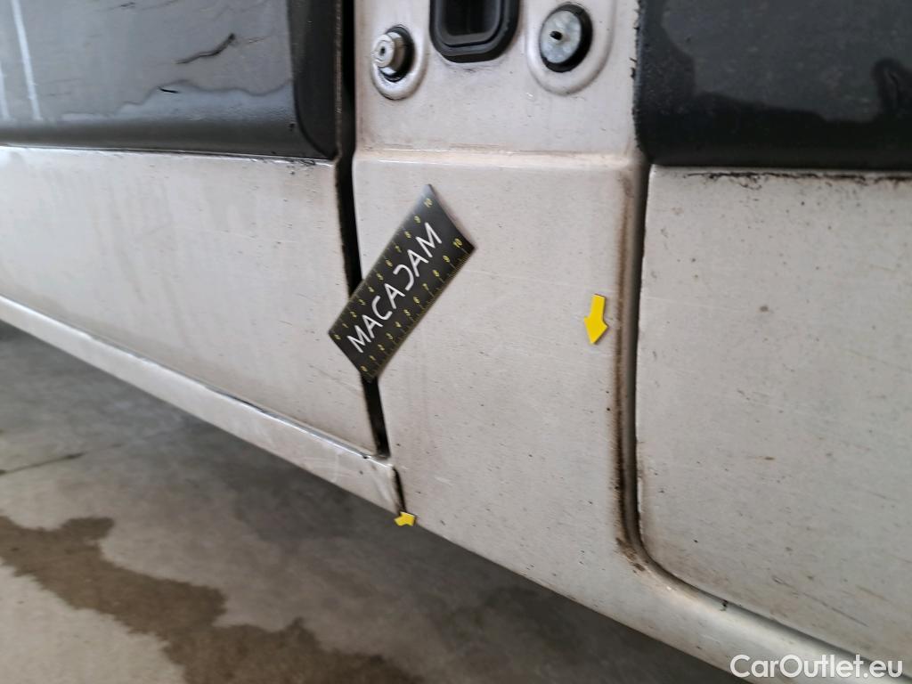  Renault  Master RENAULT  VU 4p Fourgon CA GC F3500 L2H2 dCi 125 #45