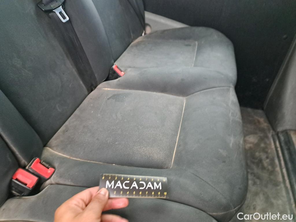  Renault  Master RENAULT  VU 4p Fourgon CA GC F3500 L2H2 dCi 125 #87