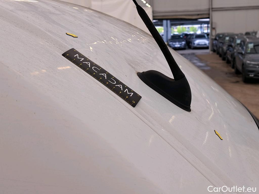  Renault  Master RENAULT  VU 4p Fourgon CA GC F3500 L2H2 dCi 125 #9