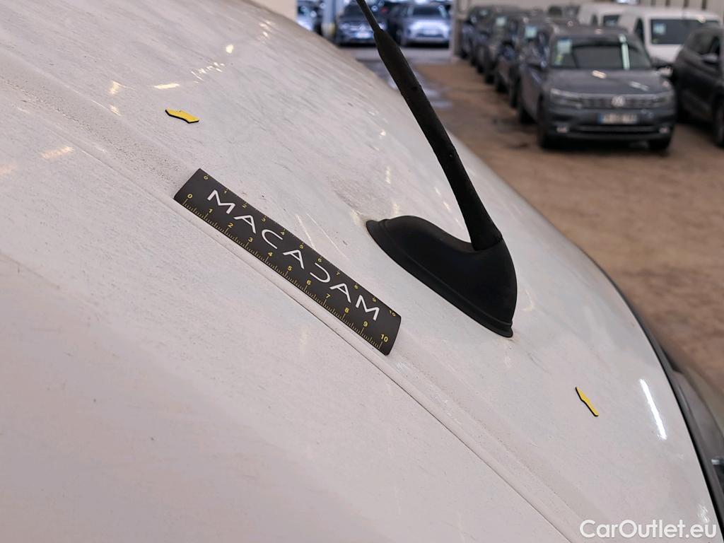  Renault  Master RENAULT  VU 4p Fourgon CA GC F3500 L2H2 dCi 125 #8