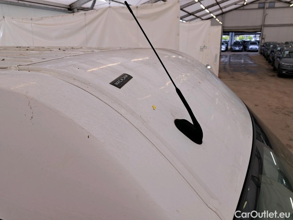  Renault  Master RENAULT  VU 4p Fourgon CA GC F3500 L2H2 dCi 125 #5