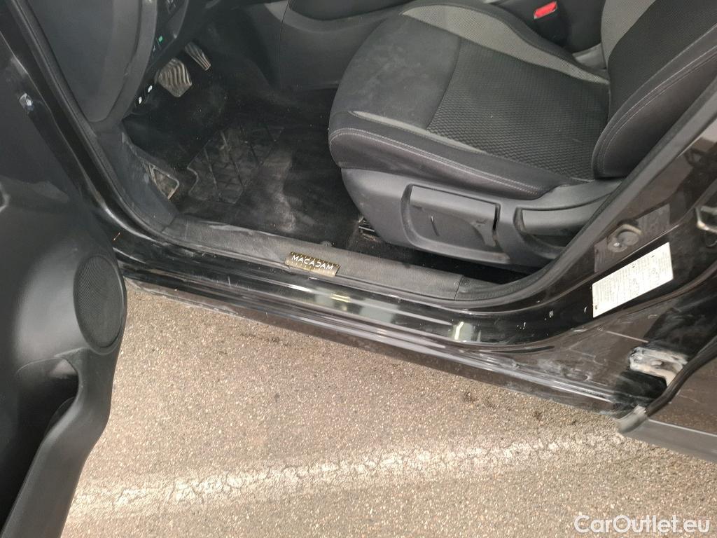  Nissan  Qashqai NISSAN  / 2017 / 5P / Crossover 1.5 DCI 115 DCT Business Edition #1
