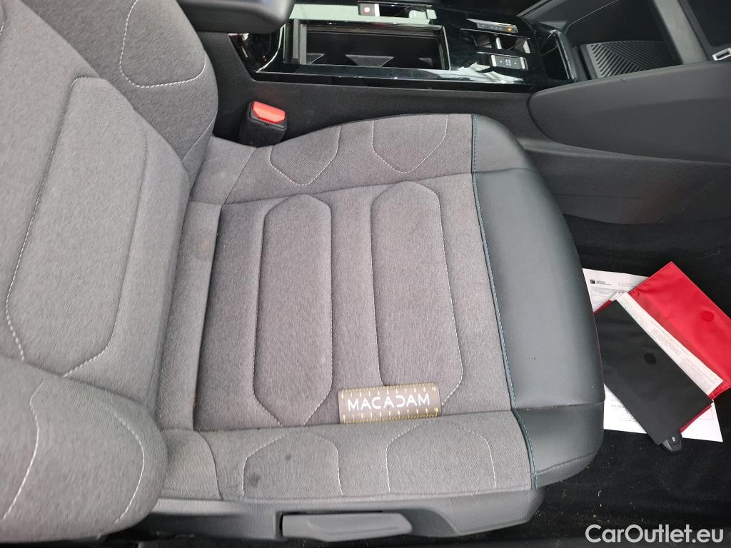  Citroen  C4  Berline Feel Pack Business 1.5 BlueHDI 130CV BVA8 E6d #23