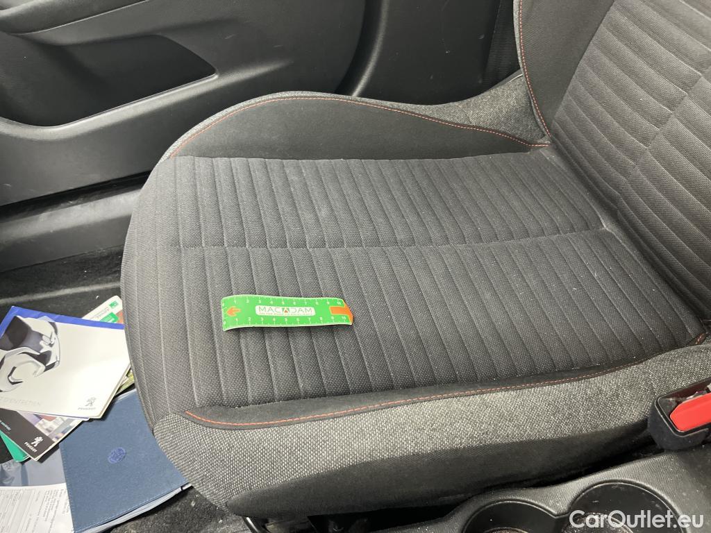  Peugeot  2008  Active Business 1.2 PureTech 100CV BVM6 E6d #10