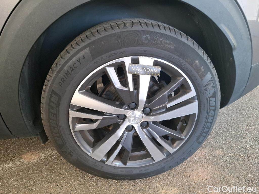  Peugeot  3008  Allure Pack 1.5 HDi 130CV BVA8 E6d #29