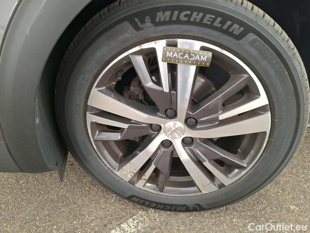  Peugeot  3008  Allure Pack 1.5 HDi 130CV BVA8 E6d #24