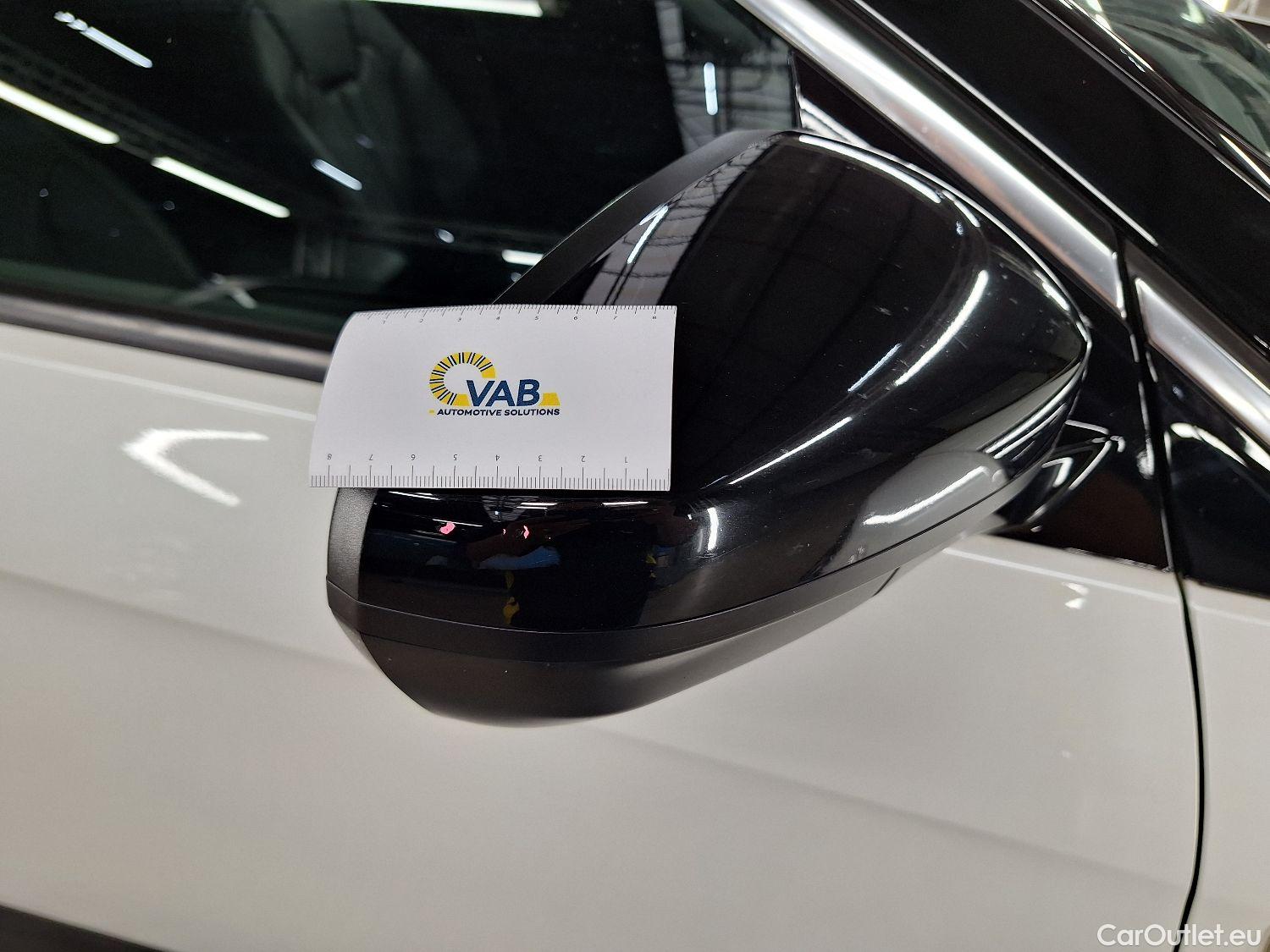  Opel   Grandland X Opel, '17, Opel 1.2 Turbo S/S AT8 Innovation 5d #17