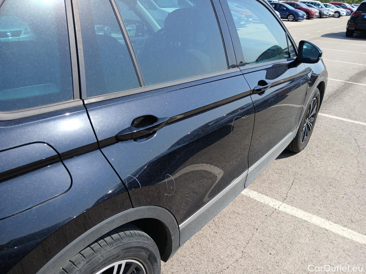  Volkswagen  Tiguan  Life 2.0 TDI 150CV AT7 E6d #18