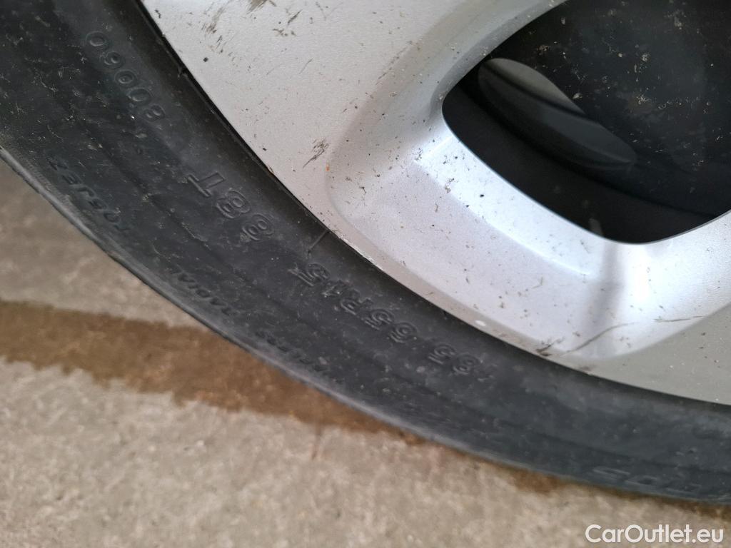  Citroen  C3  Feel Business 1.2 PureTech 80CV BVM5 E6d #4