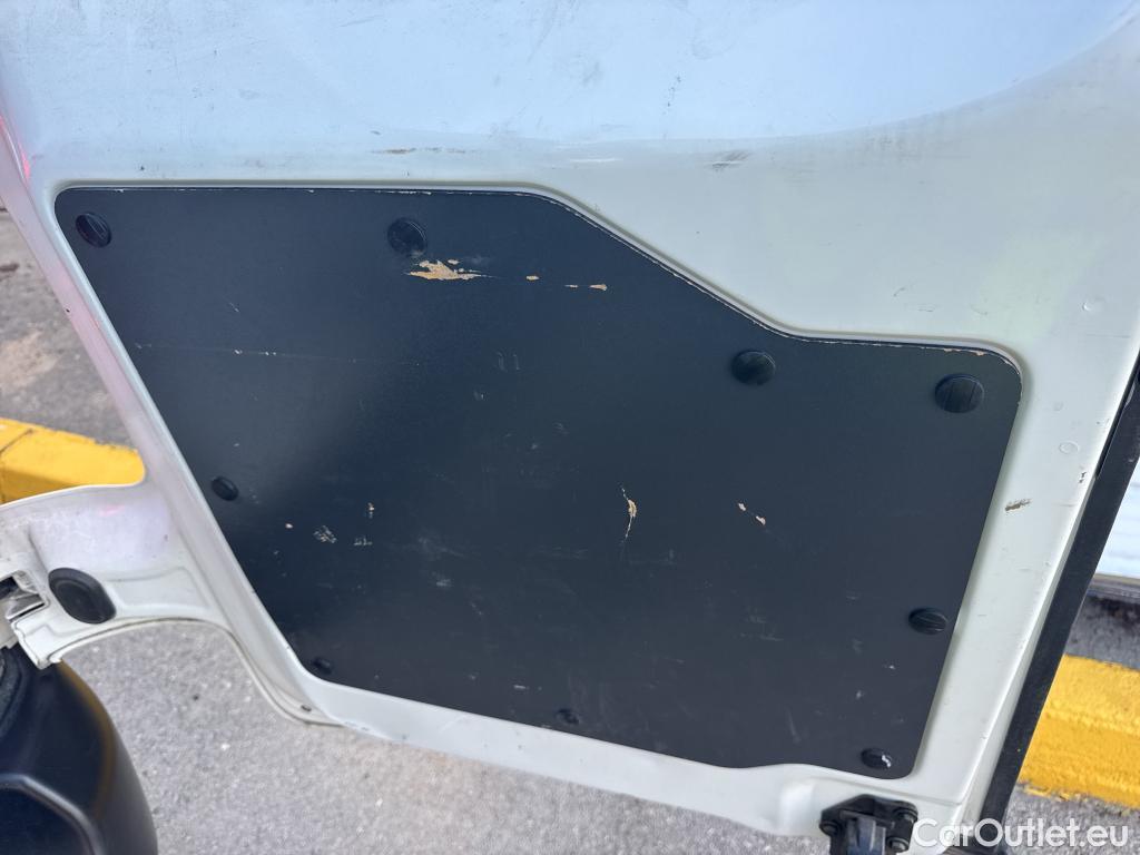  Opel  Vivaro OPEL  / 2019 / 4P / furgón 1.5 Diésel 74kW (100CV) M Std Express #7