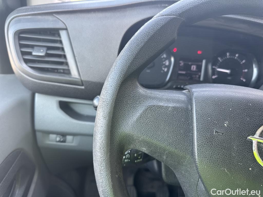  Opel  Vivaro OPEL  / 2019 / 4P / furgón 1.5 Diésel 74kW (100CV) M Std Express #37