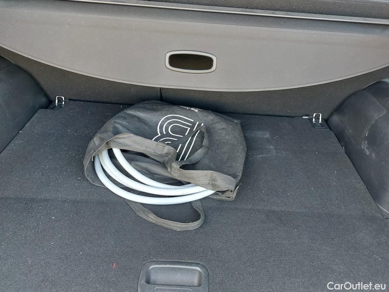  KIA  Niro  e- Drive 205CV #8