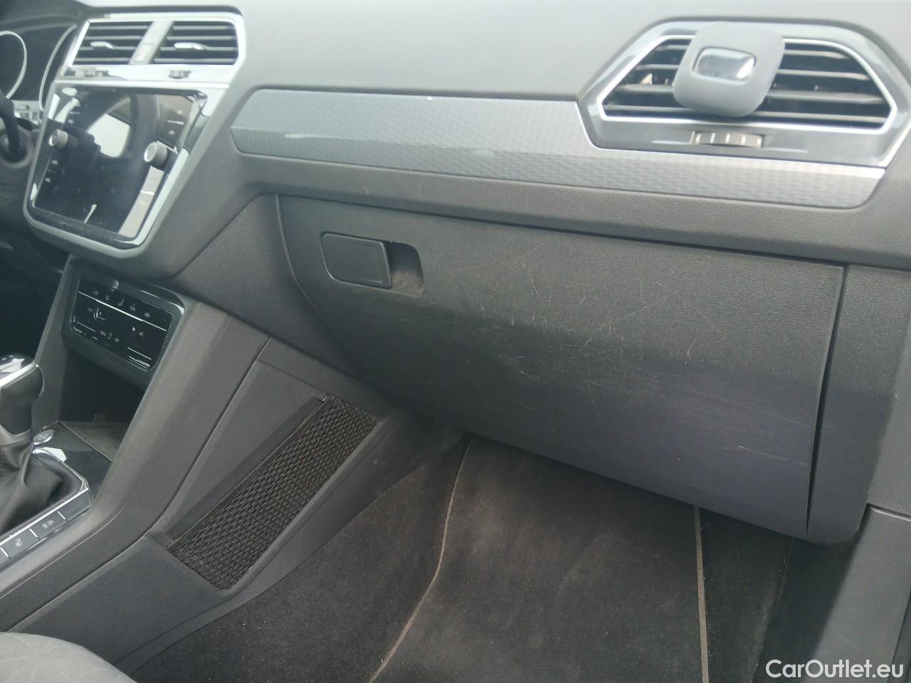  Volkswagen  Tiguan  Life 2.0 TDI 150CV AT7 E6d #23