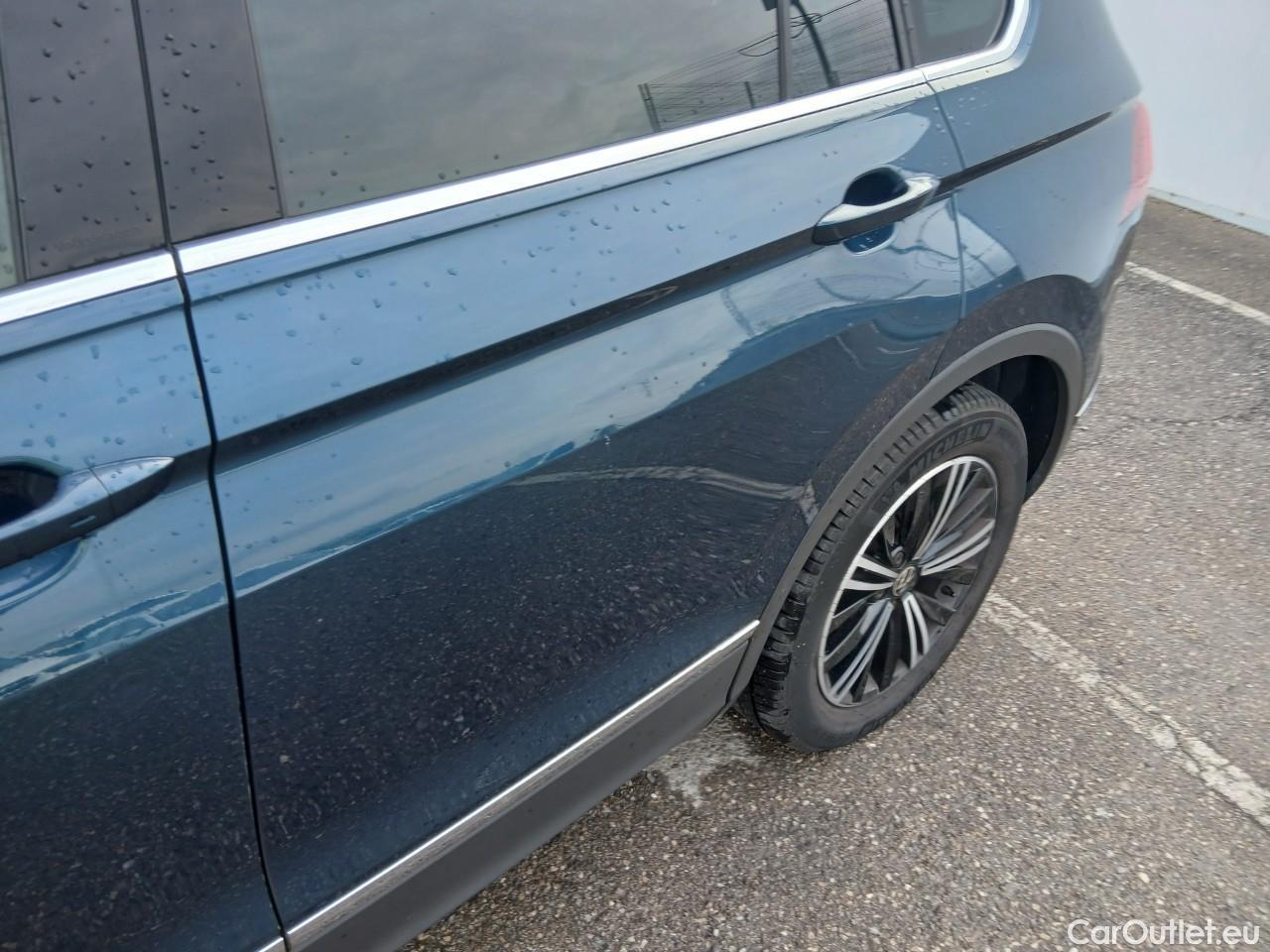  Volkswagen  Tiguan  Life 2.0 TDI 150CV AT7 E6d #8