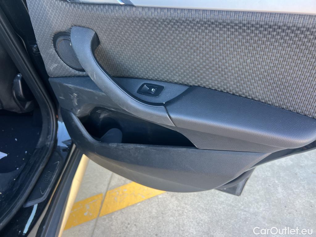  Bmw  X1 BMW  / 2019 / 5P / todoterreno sDrive16d Business #17