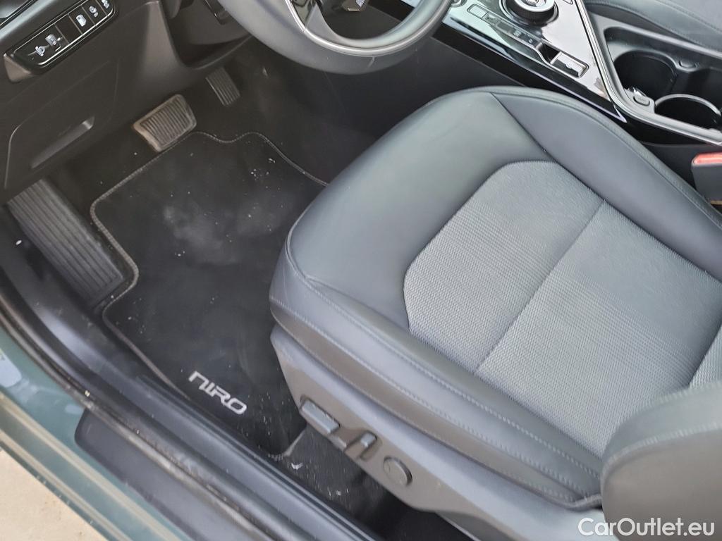  KIA  Niro  Plug-in Hybrid Drive 1.6 AT6 E6d #30