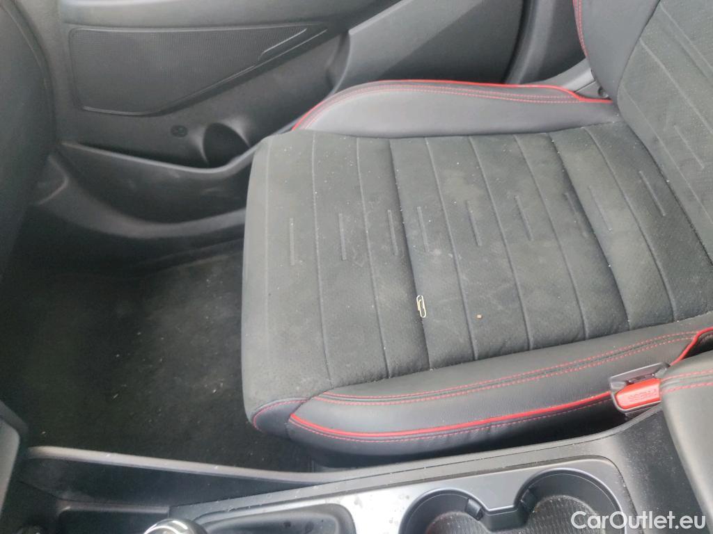  Hyundai  Tucson HYUNDAI  / 2018 / 5P / todoterreno 1.6CRDI 85kW (116CV) 48V N-Line Lite 4X2 #21