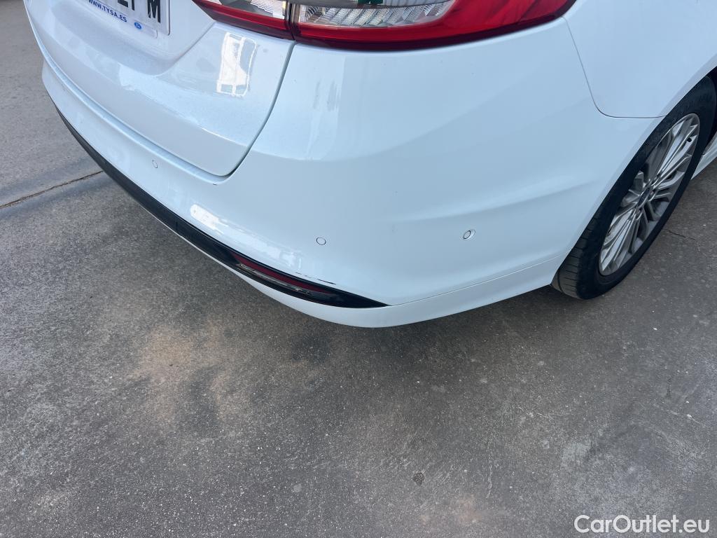  Ford  Mondeo FORD  / 2014 / 5P / berlina con portón 2.0 TDCi 110kW/150CV Titanium PowerShift #19