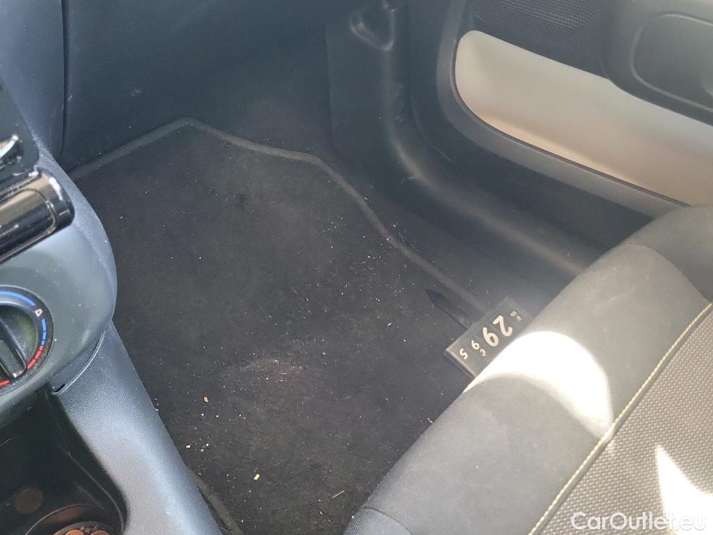  Citroen  C3  Live Pack 1.5 BlueHDi 100CV MT6 E6d #18