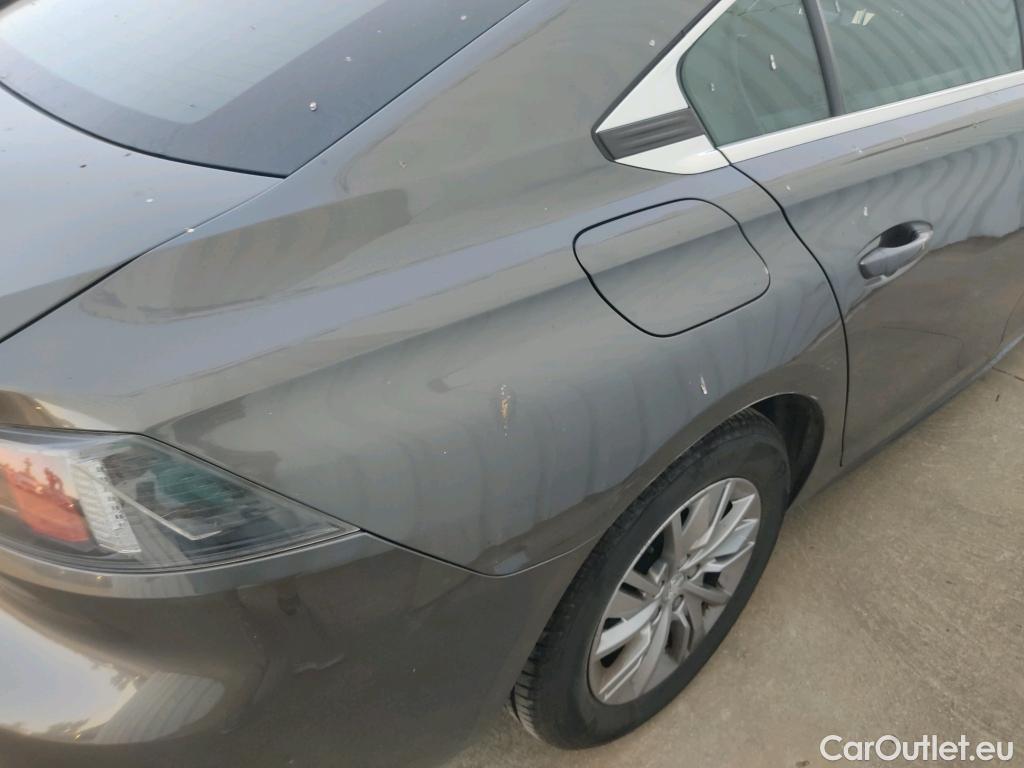  Peugeot  508 PEUGEOT  / 2018 / 5P / berlina con portón  5P Business Line BlueHDi 130 EAT8 (AC) #9