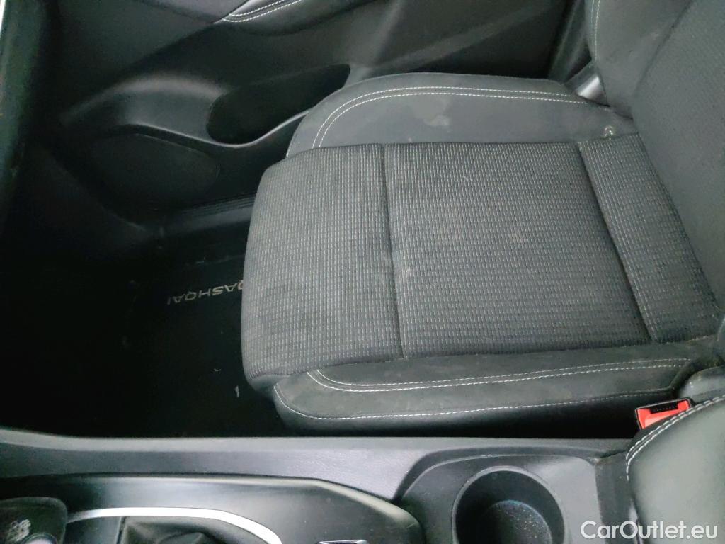  Land Rover  Discovery NISSAN QASHQAI / 2021 / 5P / todoterreno DIG-T 103kW (140CV) mHEV 4x2 Acenta #16