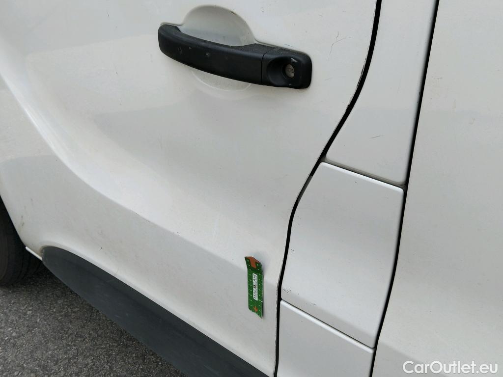  Renault  Trafic RENAULT  / 2014 / 5P / combi Passenger Largo En. dCi 92 kW(125 CV) E6 #21